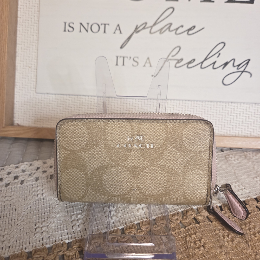 Coach Beige And Pink Double Zip Card/Coin Holder